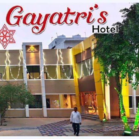 Gayatri'S Brahmapur ภายนอก รูปภาพ
